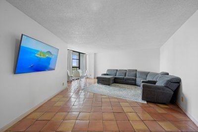 Comprar apartamento en Towers of Oceanview South 1111 (PH11)