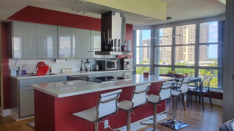Comprar apartamento en Mystic Pointe 300 913