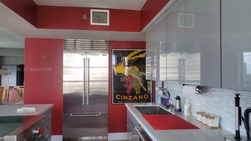 Comprar apartamento en Mystic Pointe 300 913