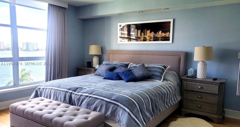 Comprar apartamento en Mystic Pointe 300 913
