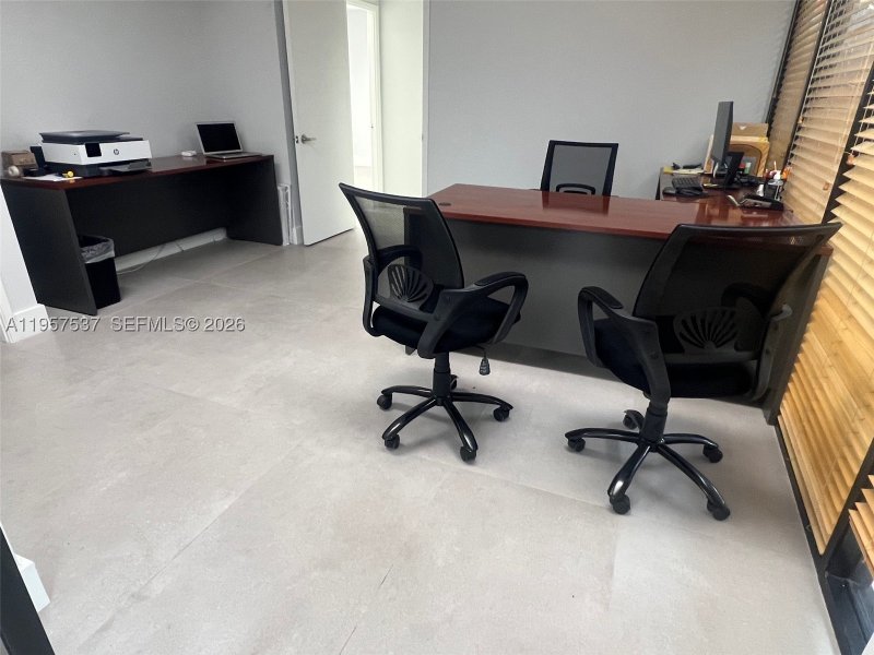 Comprar apartamento no Brickell Key One O303