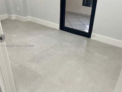 Comprar apartamento no Brickell Key One O303