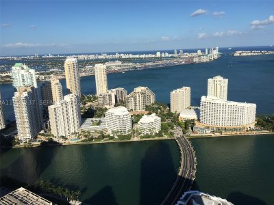Comprar apartamento no Brickell Key One O303