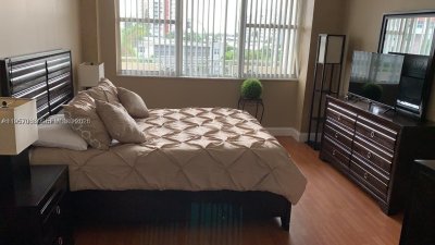 Aluguel de apartamento no Parker Dorado 318