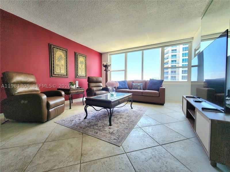 Apartment for rent at Alexander Towers 1215