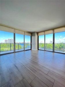 Comprar apartamento en The Harbour 607