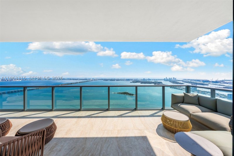 Condo for sale at Elysee Miami 5501