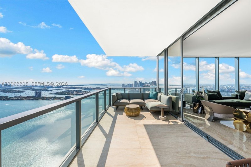 Condo for sale at Elysee Miami 5501