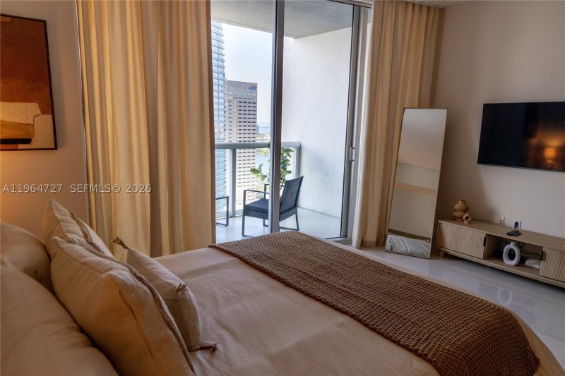 Condo for sale at Icon Brickell Tower I 3510