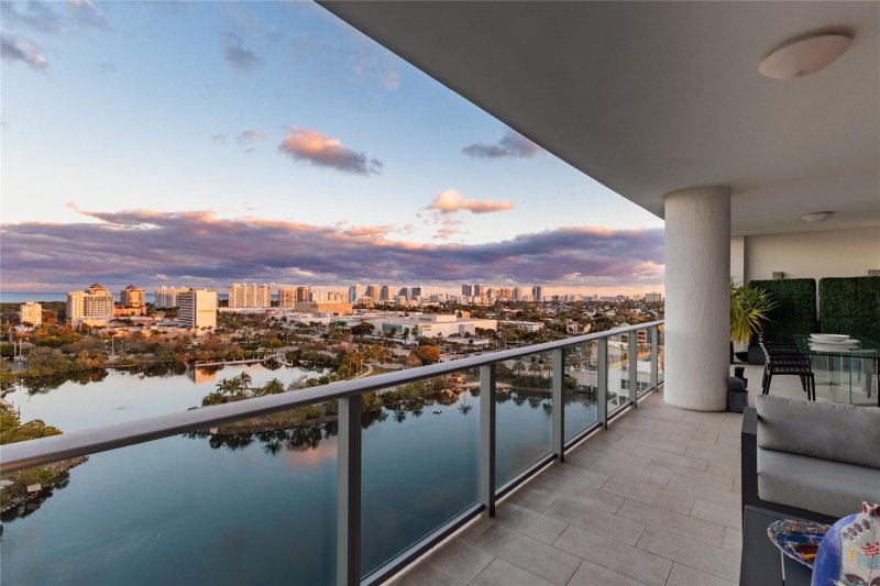 Comprar apartamento en Riva Fort Lauderdale Ph-1606