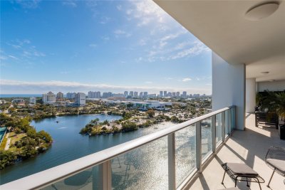 Comprar apartamento en Riva Fort Lauderdale Ph-1606