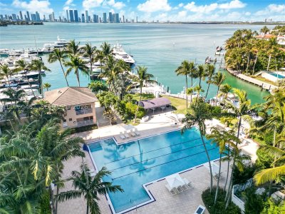 Comprar apartamento no Sunset Harbour North 1806