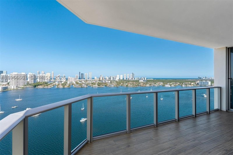 Condo for sale at Marina Palms Yacht Club 2110
