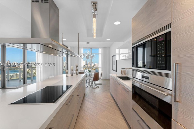 Condo for sale at Marina Palms Yacht Club 2110