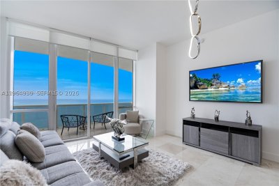 Aluguel de apartamento no Trump Tower One 3803
