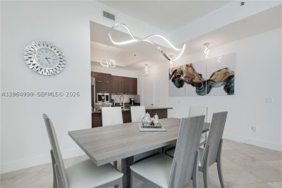 Aluguel de apartamento no Trump Tower One 3803