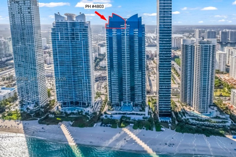 Condo for sale at Jade Ocean 4803