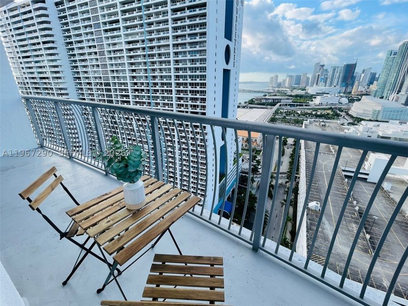 Condo for sale at Opera Tower 2710