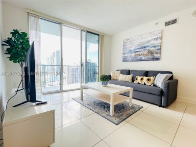 Comprar apartamento no Opera Tower 2710