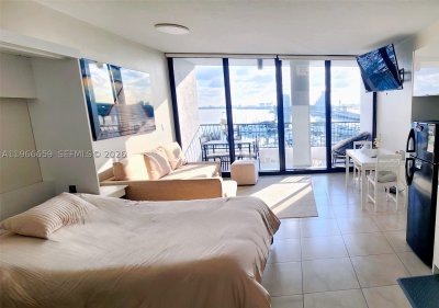 Aluguel de apartamento no The Venetia 516