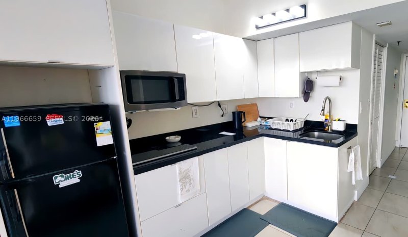 Apartment for rent at The Venetia 516
