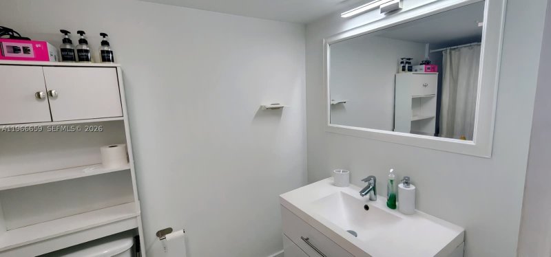 Apartment for rent at The Venetia 516