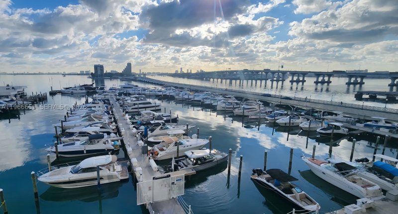 Apartment for rent at The Venetia 516