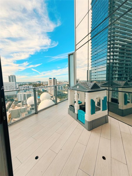 Alquiler de apartamento en Paramount Miami WorldCenter 2212