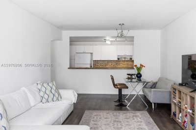 Comprar apartamento no Ocean View 120
