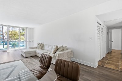 Comprar apartamento no Ocean View 120
