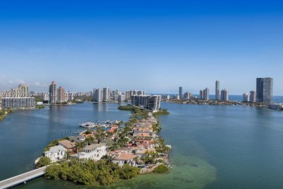 Comprar apartamento no 3000 Williams Island 2504