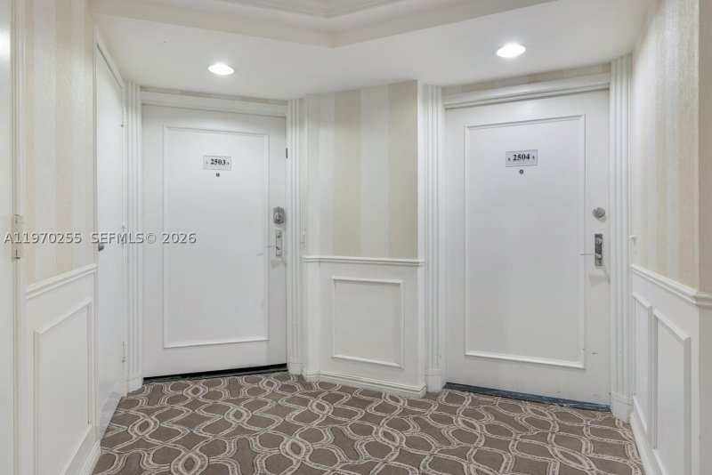 Condo for sale at 3000 Williams Island 2504