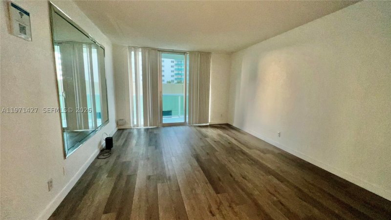 Condo for sale at Tides Hollywood Beach 3C