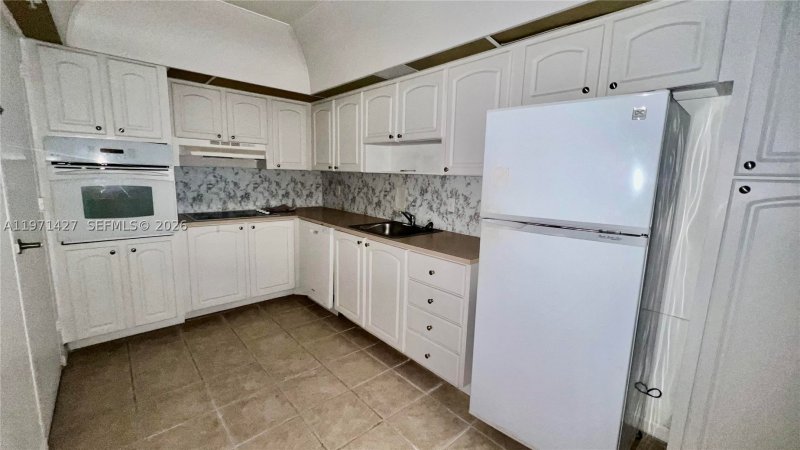 Condo for sale at Tides Hollywood Beach 3C