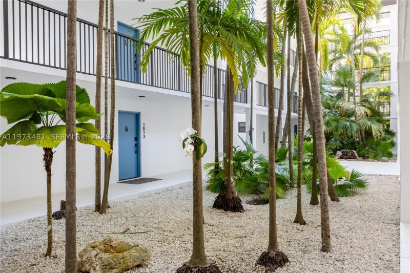 Apartment for rent at Ocean Village 1012