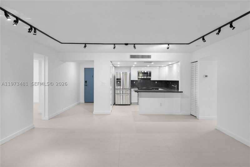 Apartment for rent at Ocean Village 1012