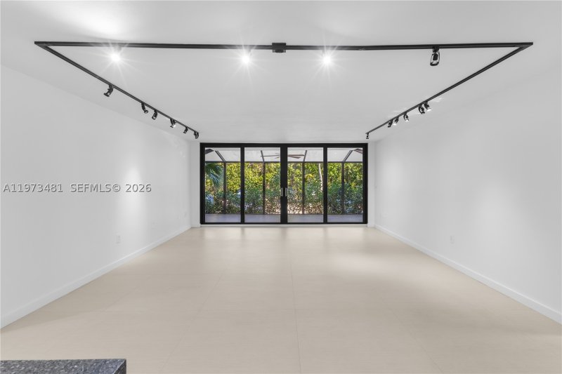 Apartment for rent at Ocean Village 1012