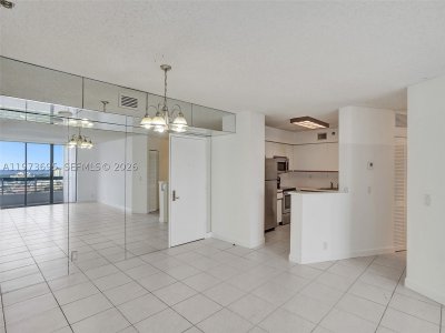 Comprar apartamento en Mystic Pointe 600 1811