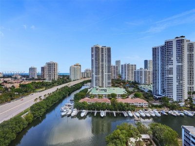 Mystic Pointe 600 Apt #1811