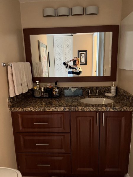 Condo for sale at Biscaya 416