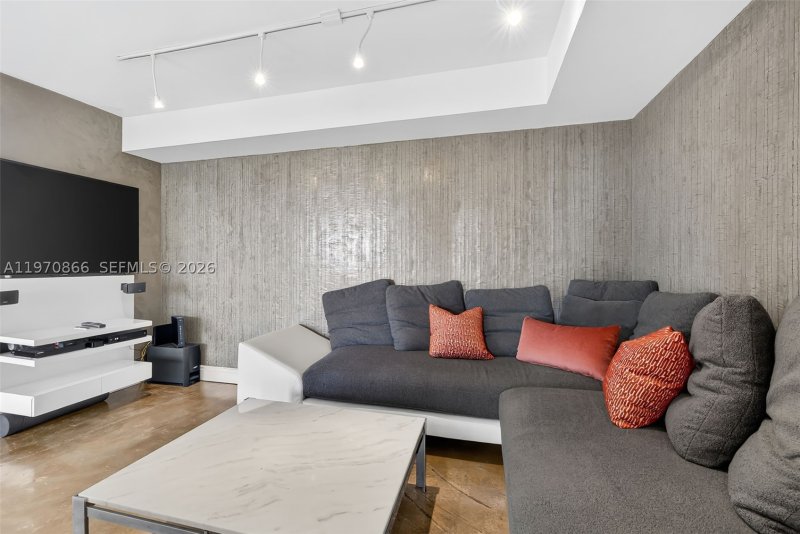Condo for sale at Towers of Quayside 2 1408