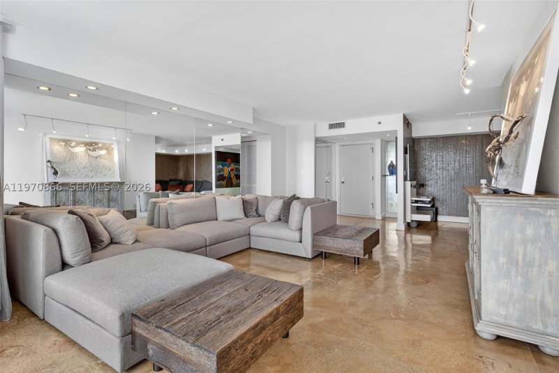 Condo for sale at Towers of Quayside 2 1408