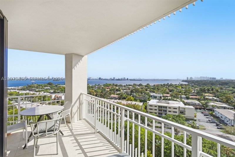 Condo for sale at Towers of Quayside 2 1408