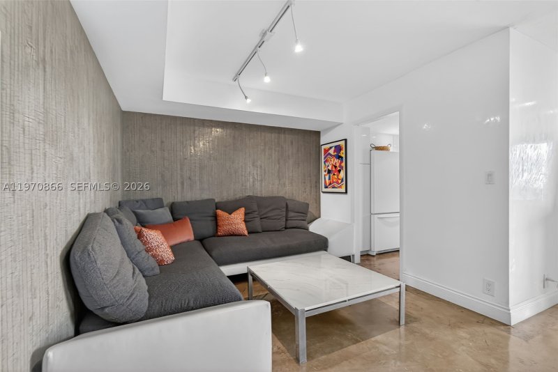 Condo for sale at Towers of Quayside 2 1408