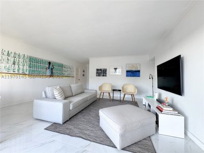 Comprar apartamento en Crandon Tower 82