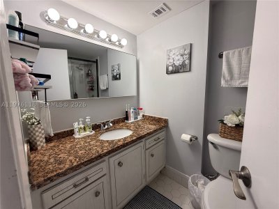 Comprar apartamento en Del Prado South Tower 805
