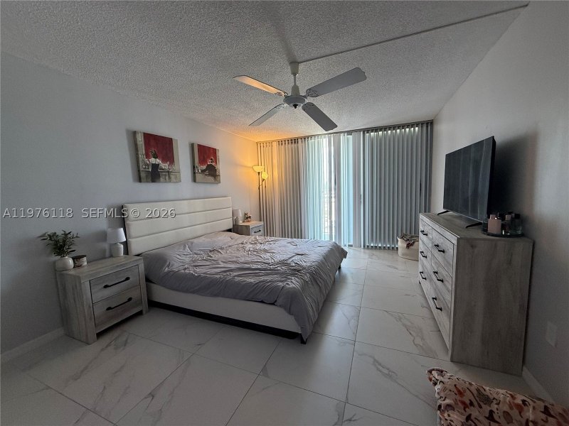 Comprar apartamento en Del Prado South Tower 805