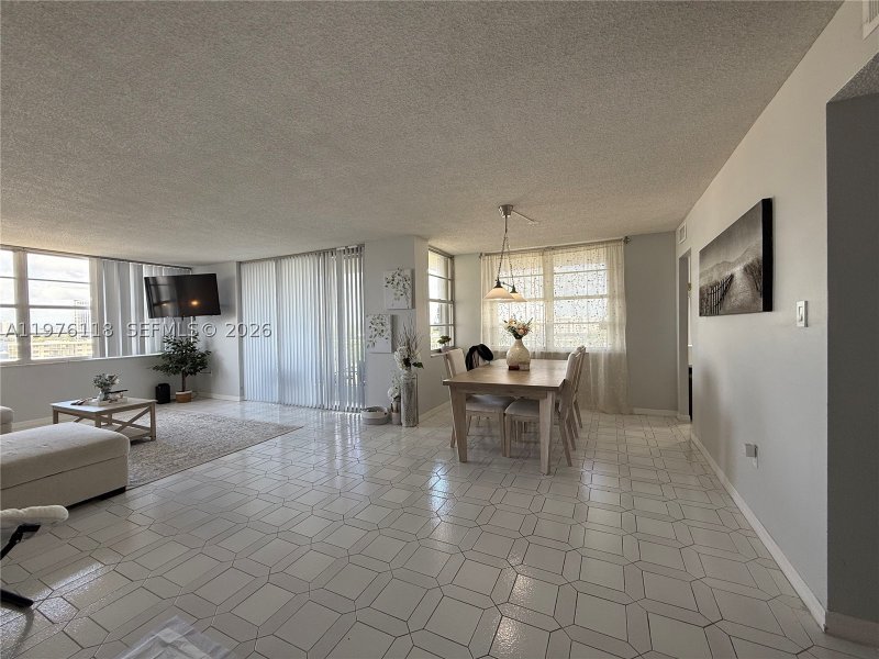 Comprar apartamento en Del Prado South Tower 805