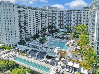 Comprar apartamento en Roney Palace 802