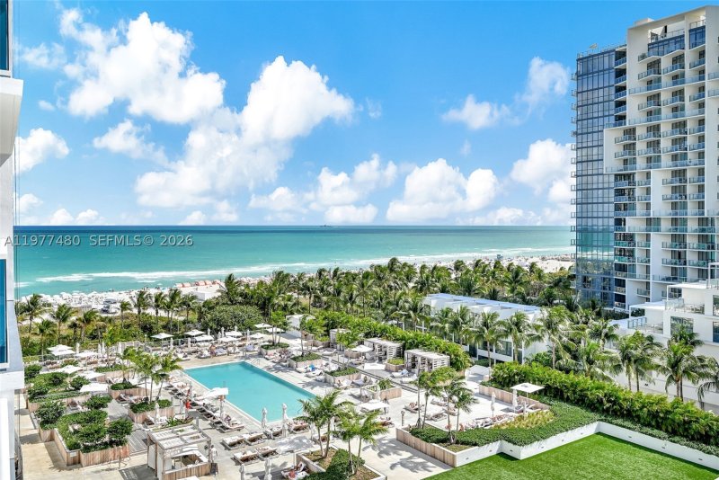 Comprar apartamento en Roney Palace 802